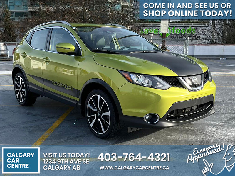 Used SUV 2017 Nissan Qashqai Green for sale in Calgary