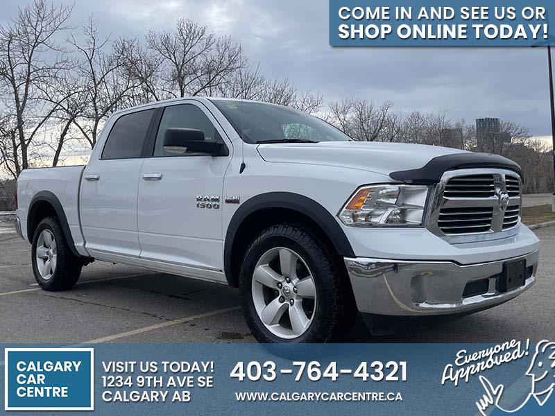 Used Crew Cab 2018 Ram 1500 White for sale in Calgary