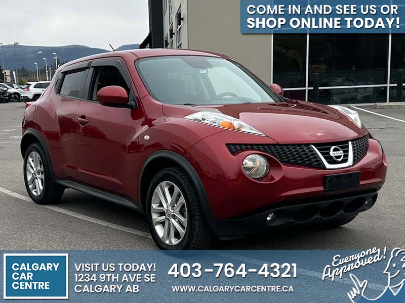 Used Wagon 2011 Nissan JUKE Red for sale in Calgary